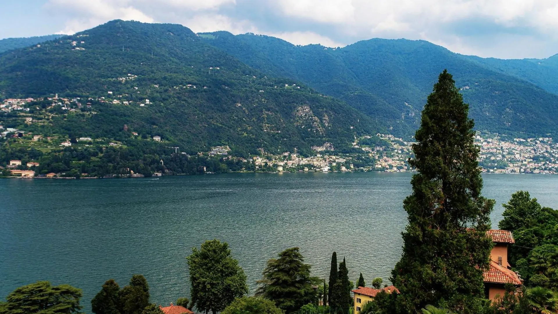 Lakeframe - By Myhomeincomo Blevio Apartment